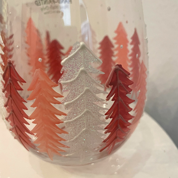 Set Of 2 Stemless Wine Glasses Hand Painted Pink and White Christmas Tree New - Picture 3 of 8